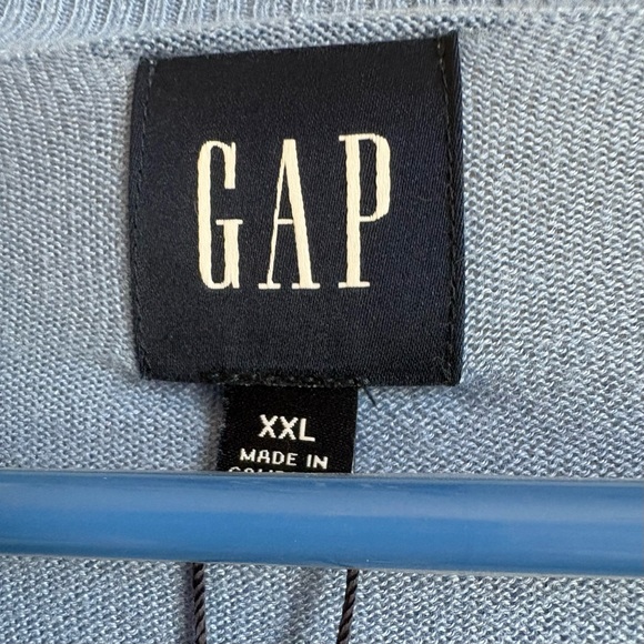 Gap Lightweight Sweater - Picture 4 of 10